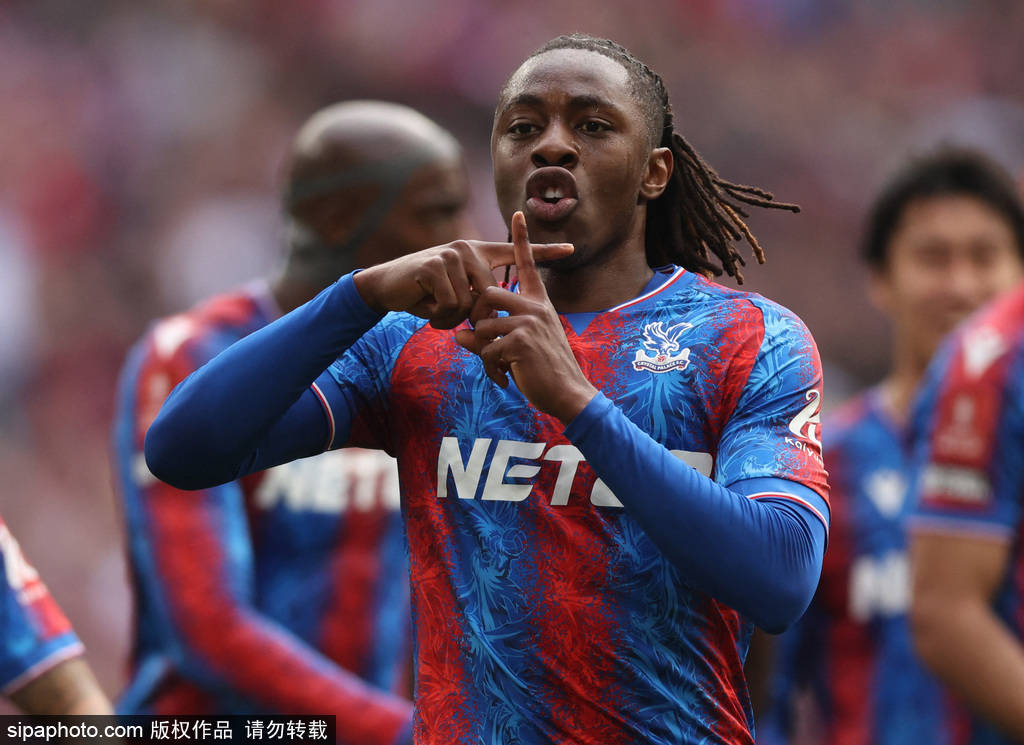 曝阿森纳与水晶宫商谈埃泽转会 对方要价6800万英镑